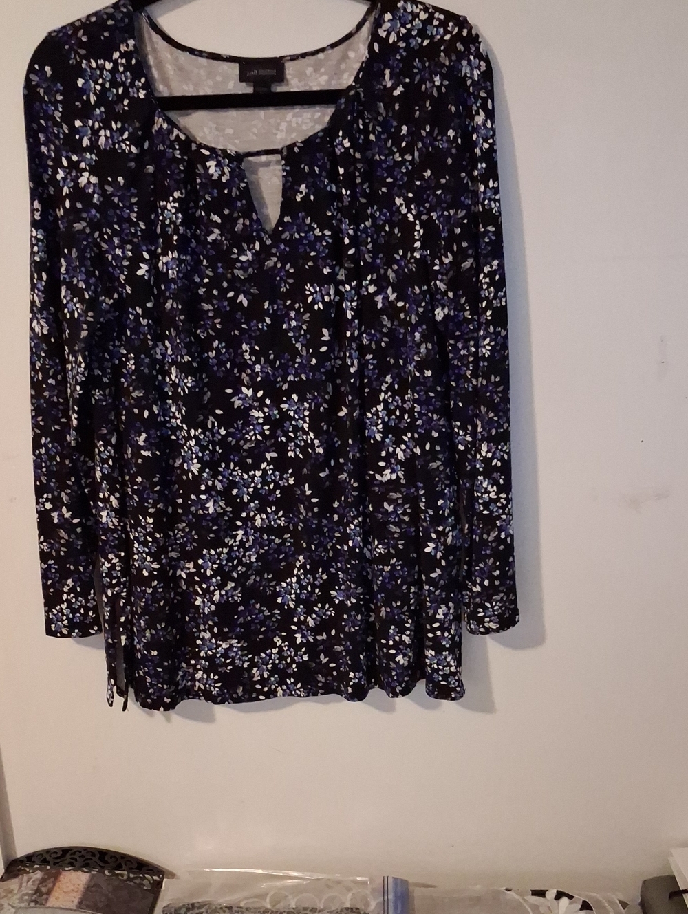 J. Jill Black Floral Keyhole Tunic with Purple and White Accents